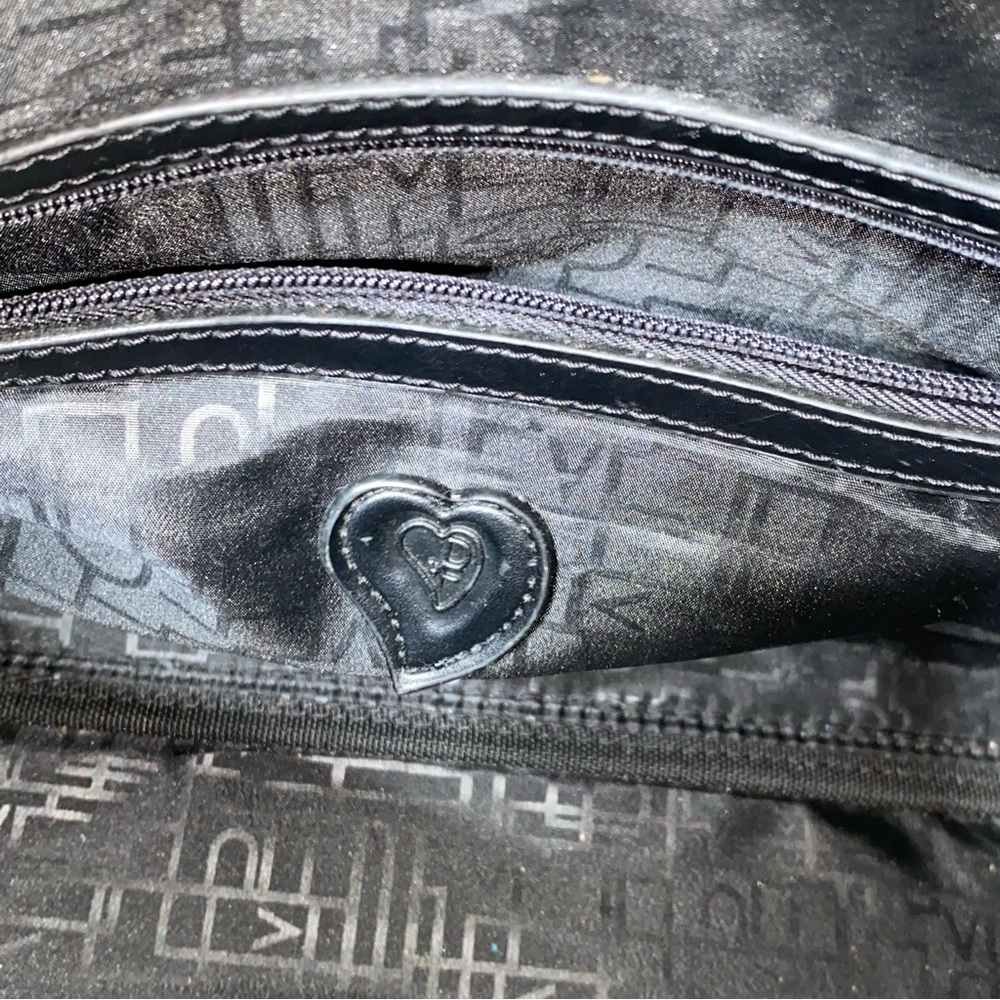vtg DVF • Diane von Furstenburg • All-over Hearts Doctor Bag w Feet - Picture 5 of 13